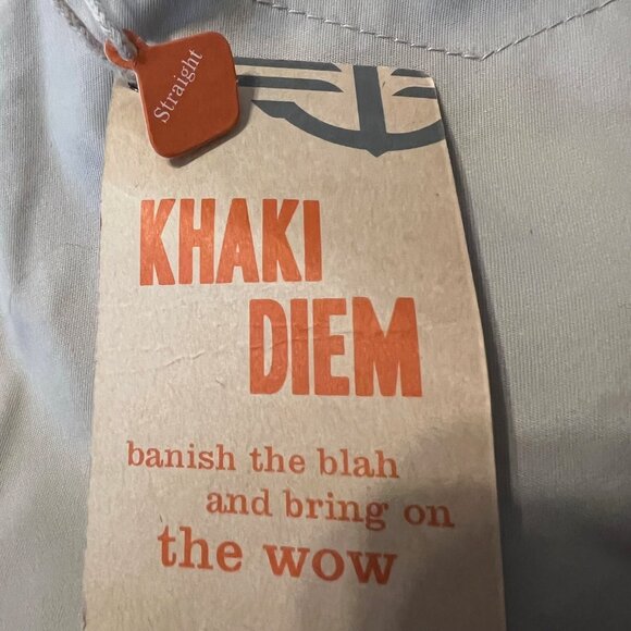 Dockers Metro Capris-NWT-Khaki Diem Straight Size 12 Women's -Stretch-Casual - Picture 10 of 15